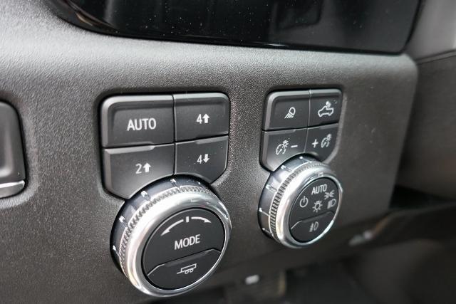 Photo of 2025 Summit White GMC Sierra 3500