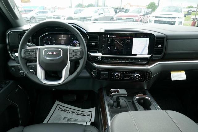 Photo of 2025 Summit White GMC Sierra 1500