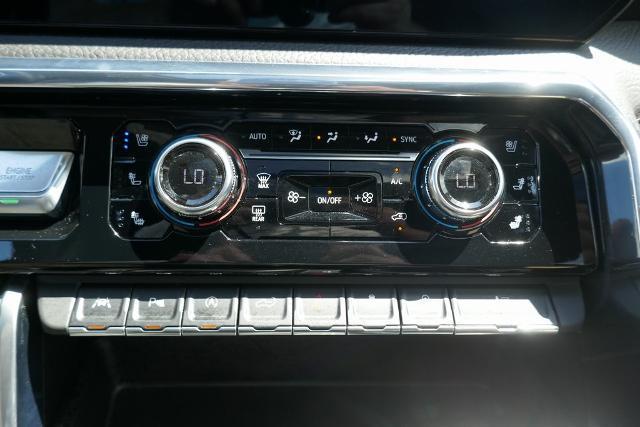 Photo of 2023 Pacific Blue Metallic GMC Sierra 1500