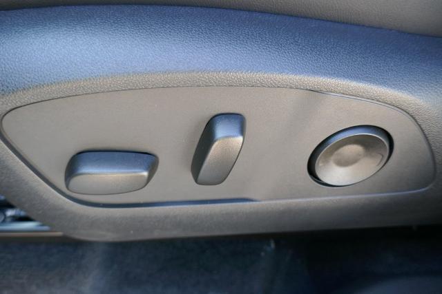 Photo of 2025 Summit White GMC Acadia