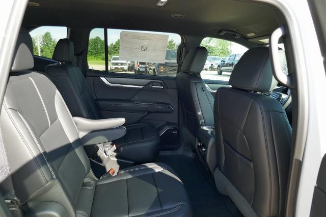 Photo of 2025 Summit White GMC Acadia