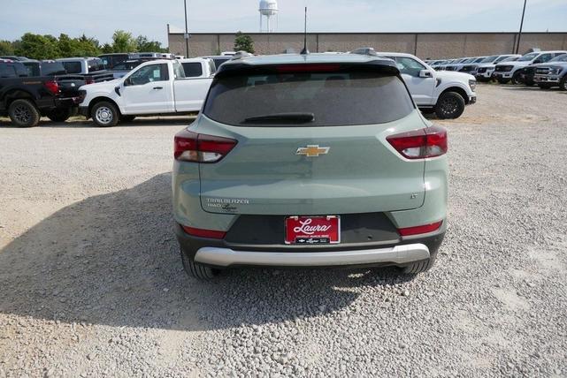 Photo of 2026 Green Chevrolet Trailblazer