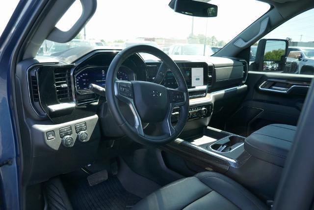 Photo of 2025 Lakeshore Blue Metallic Chevrolet Silverado 2500