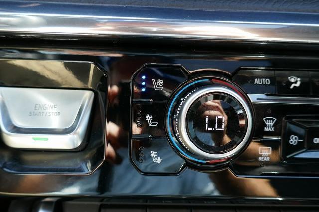 Photo of 2025 Summit White GMC Sierra 2500
