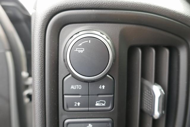 Photo of 2020 Silver Ice Metallic Chevrolet Silverado 1500