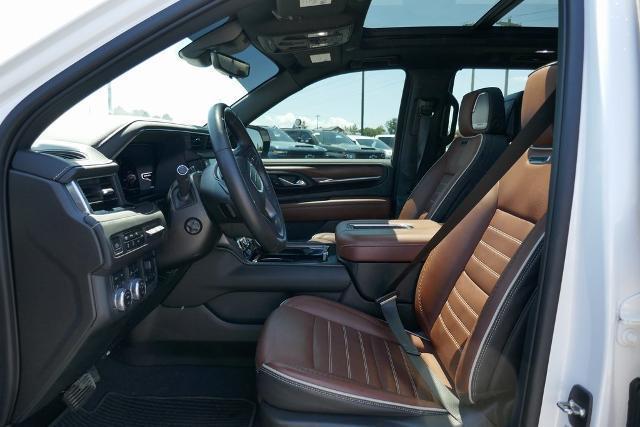 Photo of 2023 White Frost Tri-Coat GMC Yukon
