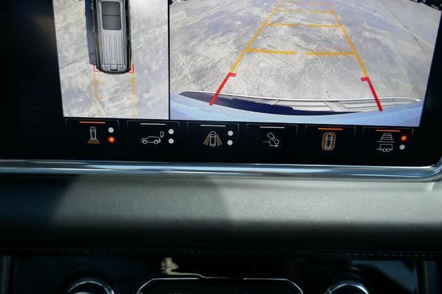 Photo of 2023 White Frost Tri-Coat GMC Yukon