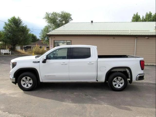 Photo of 2024 Summit White GMC Sierra 1500