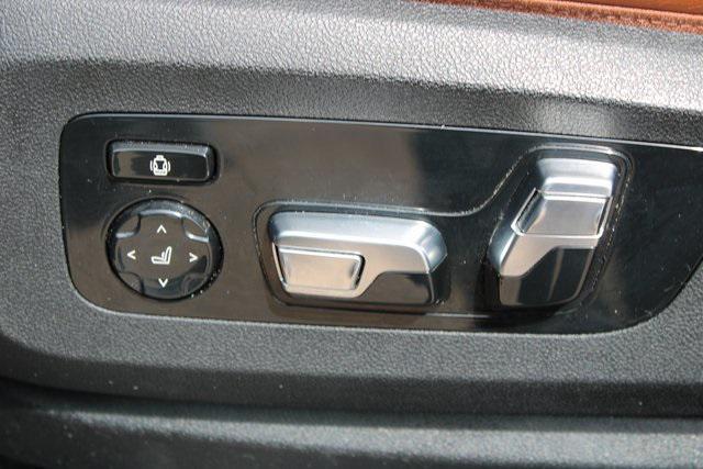 Photo of 2023 Skyscraper Gray Metallic BMW X7