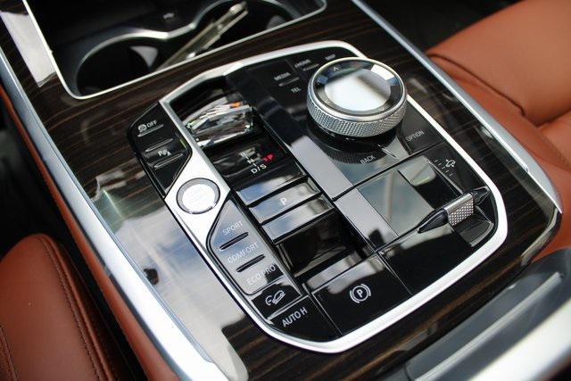 Photo of 2023 Skyscraper Gray Metallic BMW X7