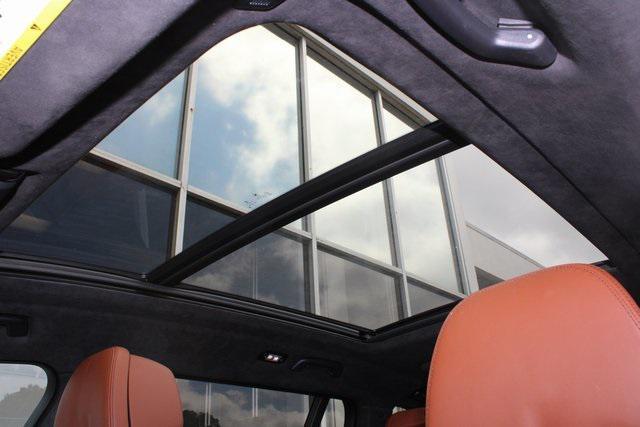 Photo of 2023 Skyscraper Gray Metallic BMW X7