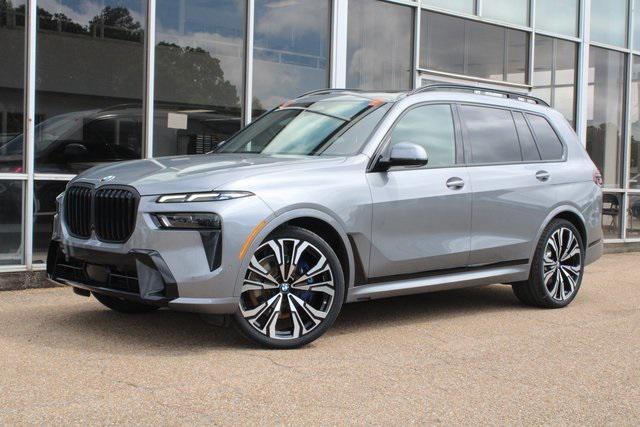 Photo of 2023 Skyscraper Gray Metallic BMW X7
