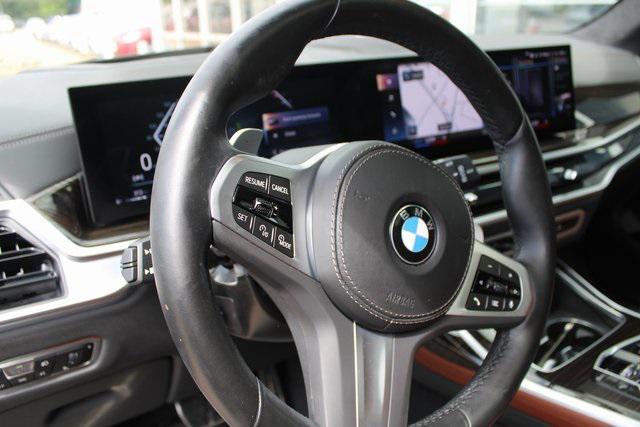 Photo of 2023 Skyscraper Gray Metallic BMW X7