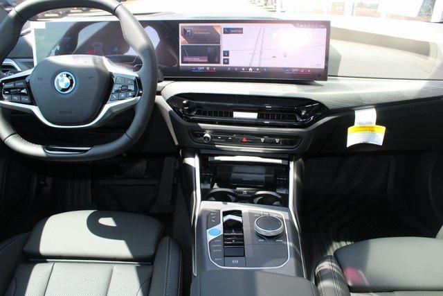 Photo of 2025 Gray Metallic BMW i4 Gran Coupe