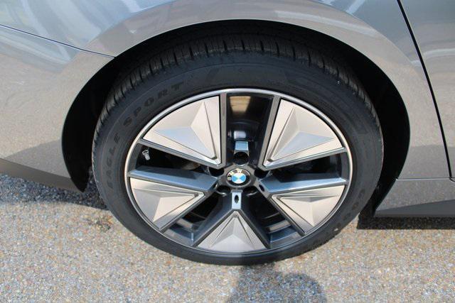 Photo of 2025 Gray Metallic BMW i4 Gran Coupe