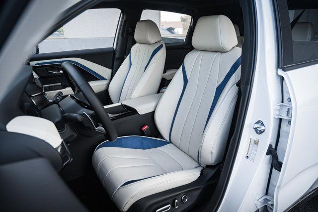 Photo of 2025 Platinum White Pearl Acura ADX