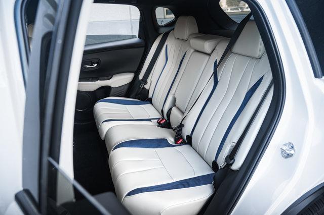 Photo of 2025 Platinum White Pearl Acura ADX