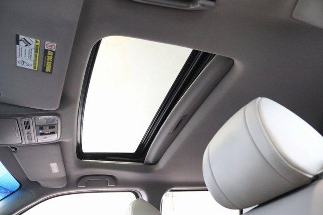 Photo of 2012 Polished Metal Metallic Honda Pilot
