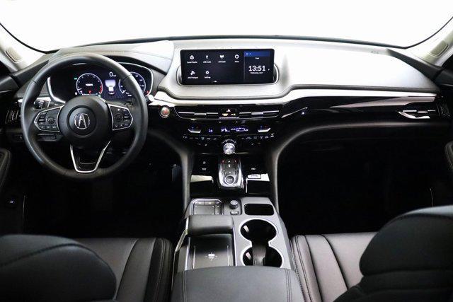 Photo of 2024 Platinum White Pearl Acura MDX