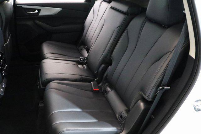 Photo of 2024 Platinum White Pearl Acura MDX