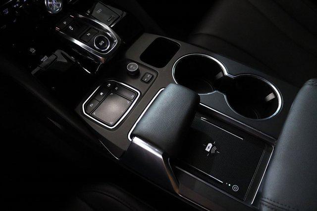 Photo of 2024 Platinum White Pearl Acura MDX