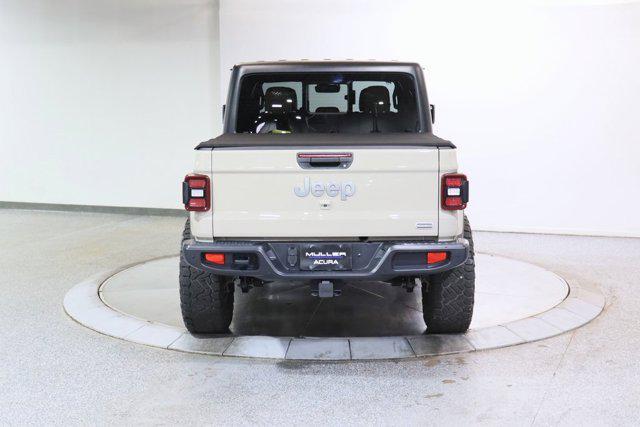 Photo of 2020 Gobi Clearcoat Jeep Gladiator