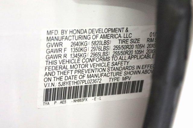 Photo of 2023 Platinum White Pearl Acura MDX