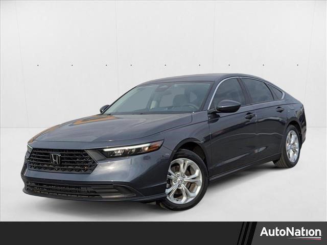 Photo of 2023 Meteorite Gray Metallic Honda Accord