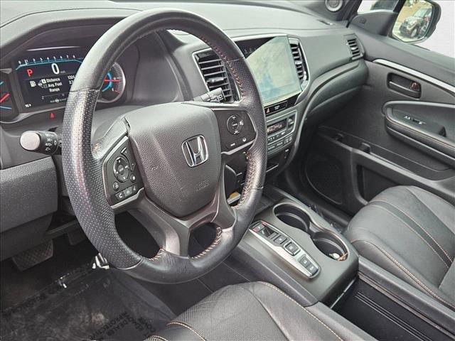 Photo of 2022 Crystal Black Pearl Honda Pilot
