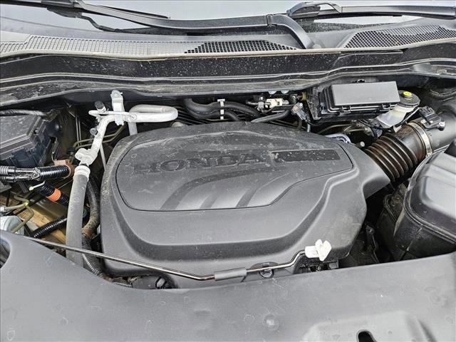 Photo of 2022 Crystal Black Pearl Honda Pilot