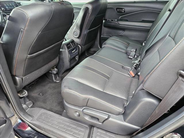 Photo of 2022 Crystal Black Pearl Honda Pilot
