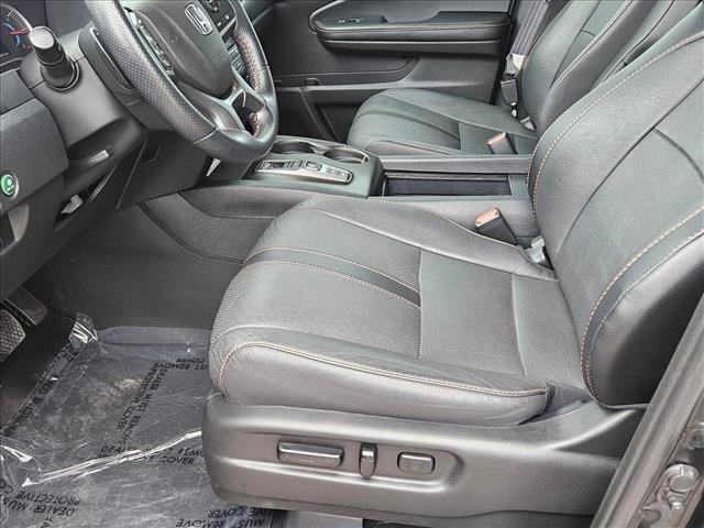 Photo of 2022 Crystal Black Pearl Honda Pilot