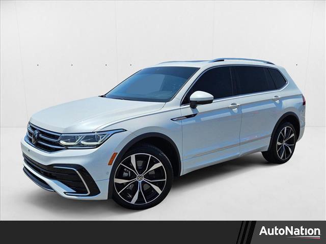 Photo of 2024 Opal White Pearl Volkswagen Tiguan