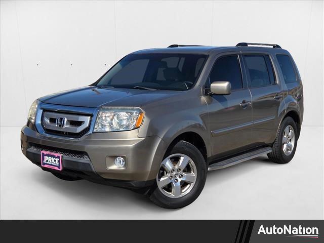 Photo of 2011 Mocha Metallic Honda Pilot
