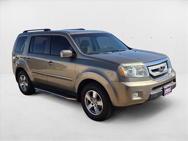 Photo of 2011 Mocha Metallic Honda Pilot