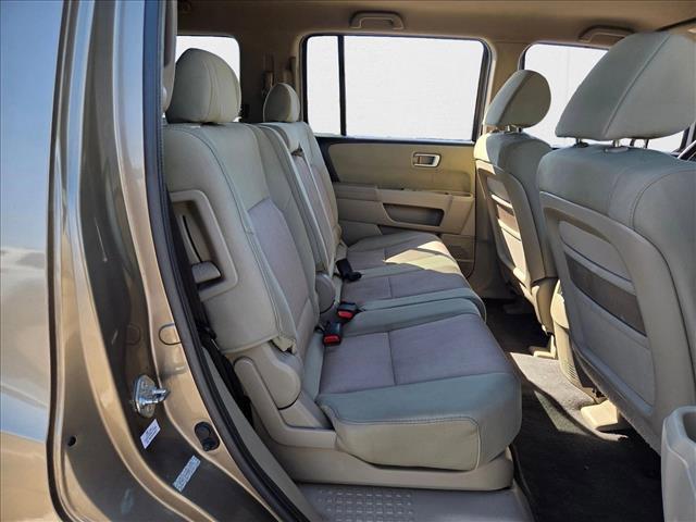 Photo of 2011 Mocha Metallic Honda Pilot