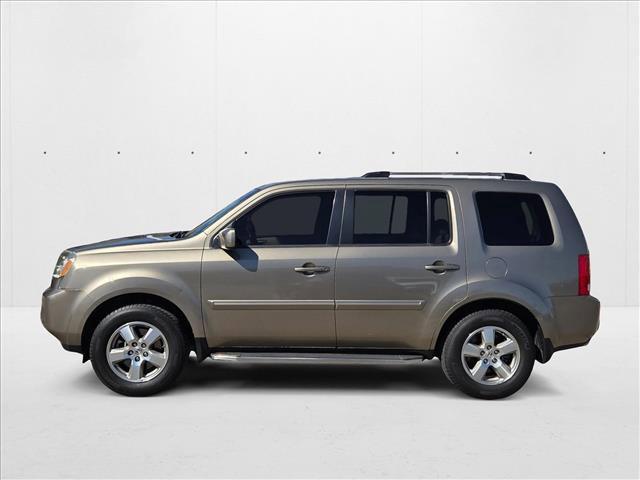 Photo of 2011 Mocha Metallic Honda Pilot