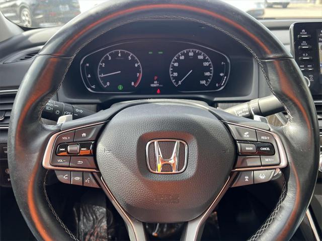 Photo of 2020 Lunar Silver Metallic Honda Accord