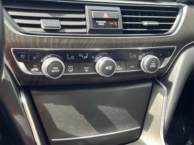 Photo of 2020 Lunar Silver Metallic Honda Accord