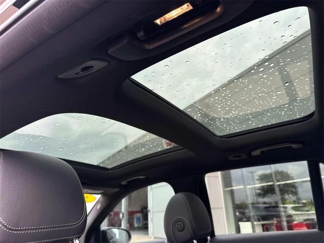 Photo of 2020 Black Mercedes-Benz GLC 300