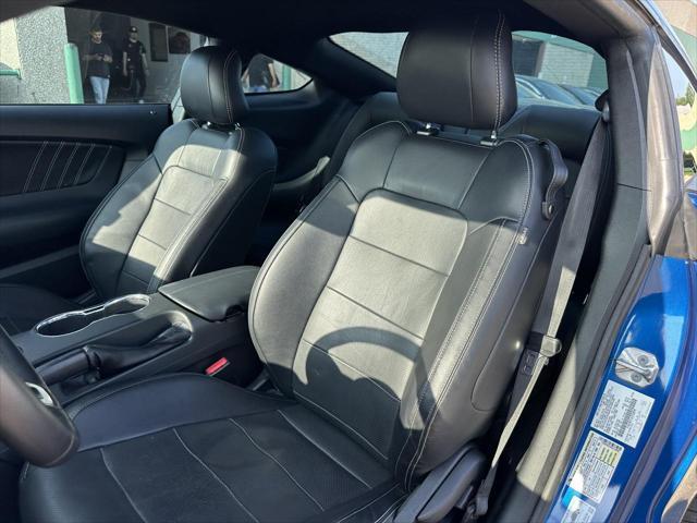 Photo of 2017 BLUE Ford Mustang