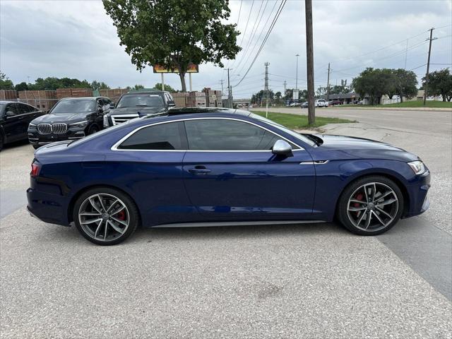 Photo of 2018 Navarra Blue Metallic Audi S5