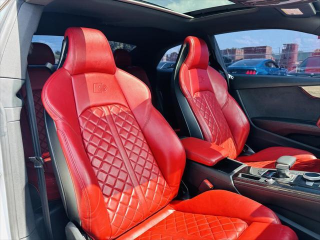 Photo of 2018 WHITE Audi S5