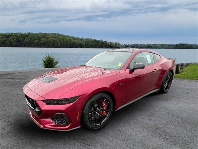 Photo of 2025 Molten Magenta Metallic Tri-coat Ford Mustang