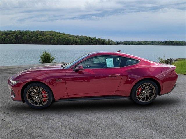 Photo of 2025 Molten Magenta Metallic Tri-coat Ford Mustang