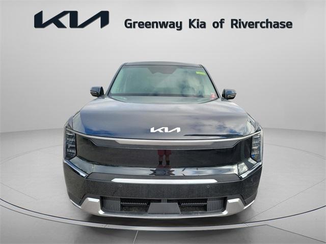 Photo of 2026 Ebony Black Kia EV9