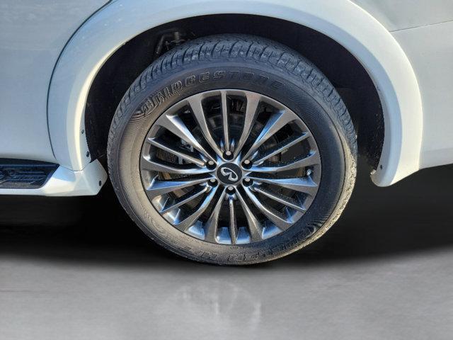 Photo of 2023 Moonstone White INFINITI QX80