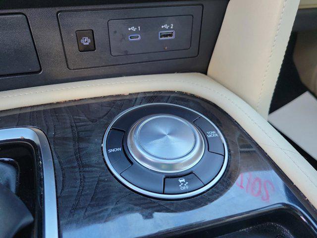 Photo of 2023 Moonstone White INFINITI QX80