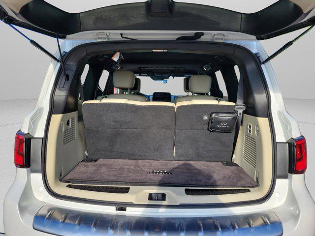 Photo of 2023 Moonstone White INFINITI QX80