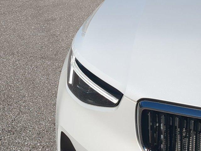 Photo of 2025 Crystal White Pearl Volvo XC40